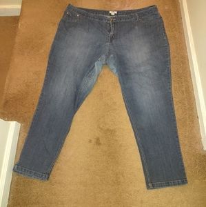 Lowrider blue jeans w/ back pockets & small pocket